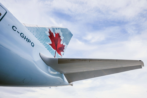 Air Canada_787_tail-small